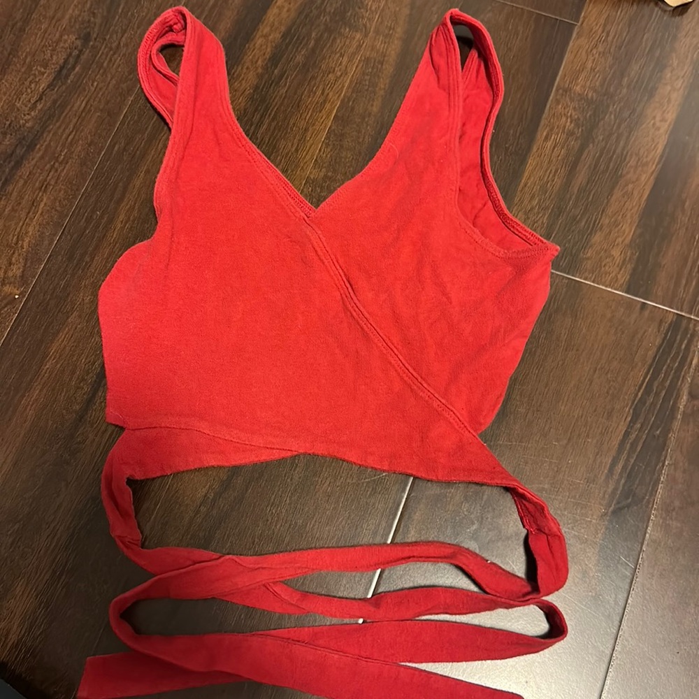 Hollister red tie tank top, good condition, size S.